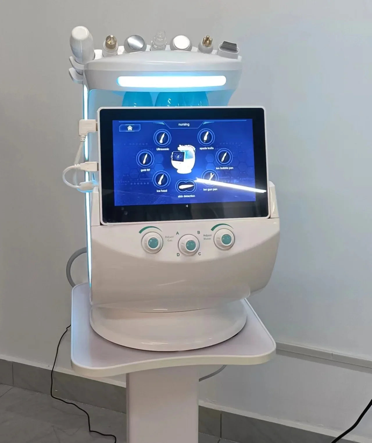 7 in 1 Water Oxygen Cleaning Facial Skin Analysis Device
